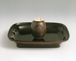 唐物肩衝茶入　銘富士山smaller-
